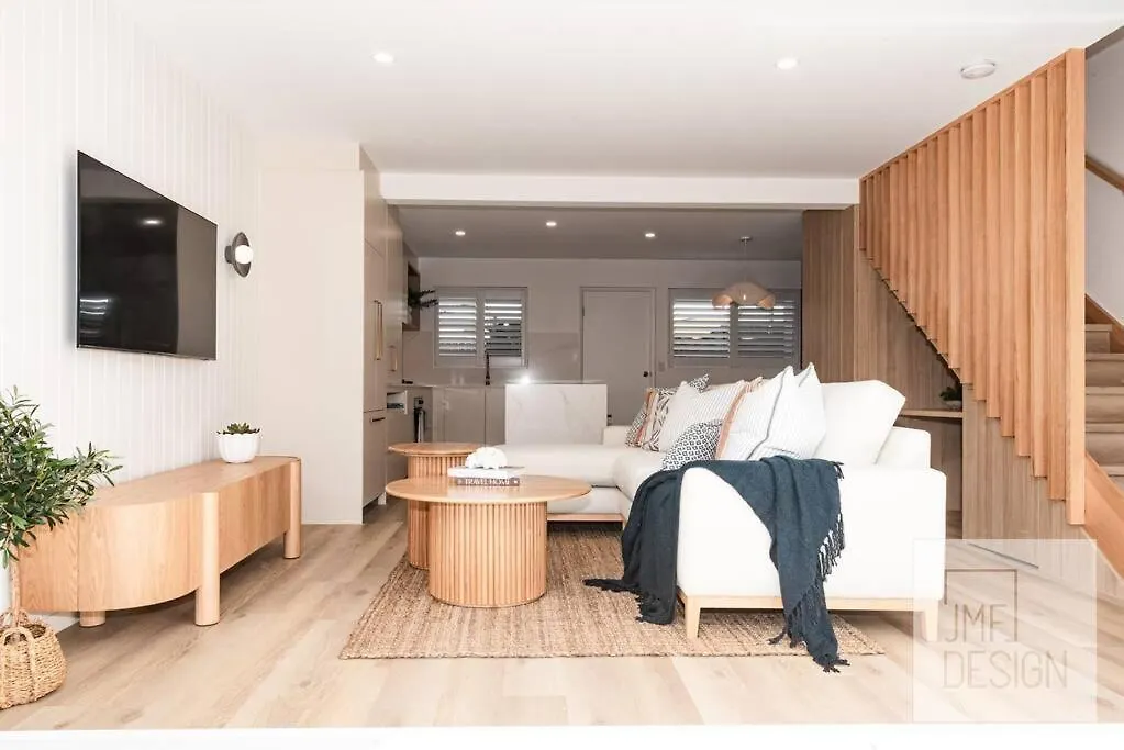 Robert Street River Retreat ~ 30 Secs To River 누사빌